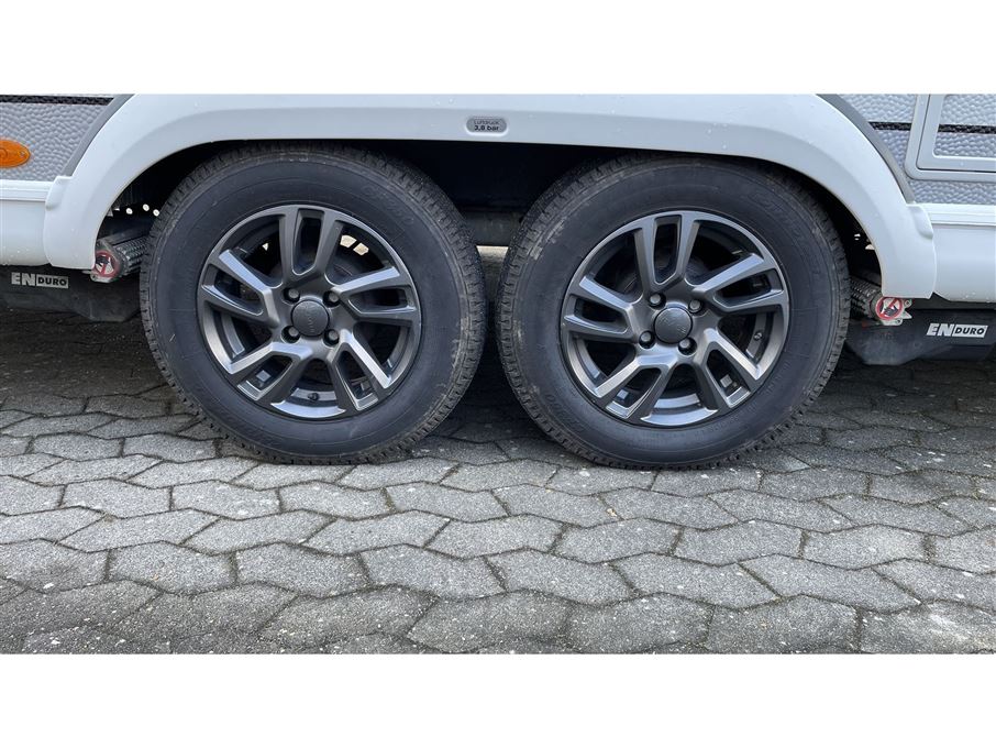 Hobby De Luxe 650 KFU